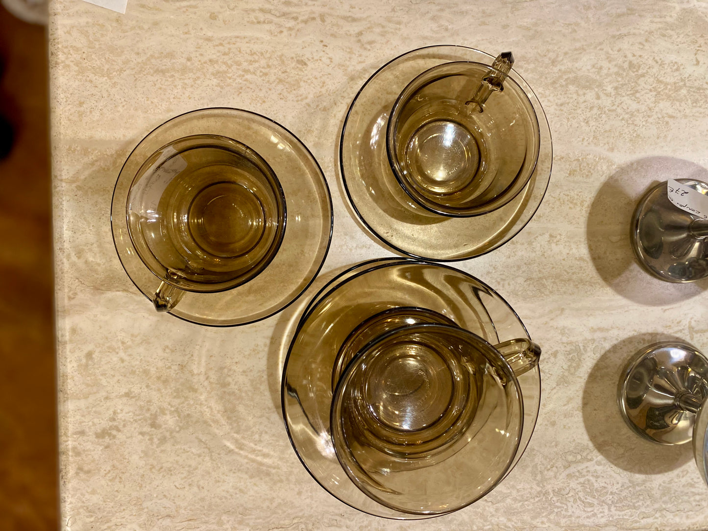 Ensemble de 4 tasses et sous-tasses en verre fumé