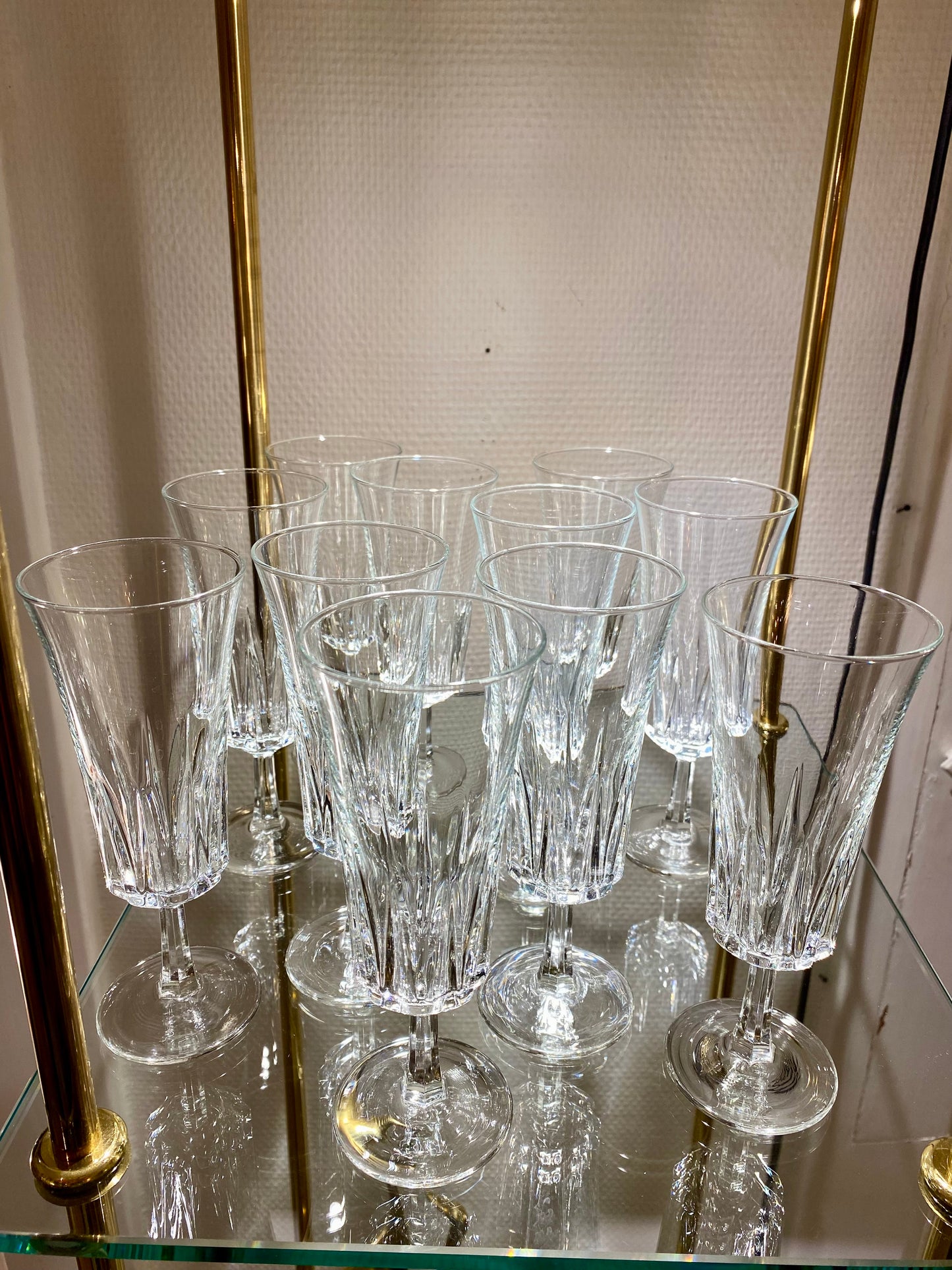 Lot de 11 flûtes à champagne en verre