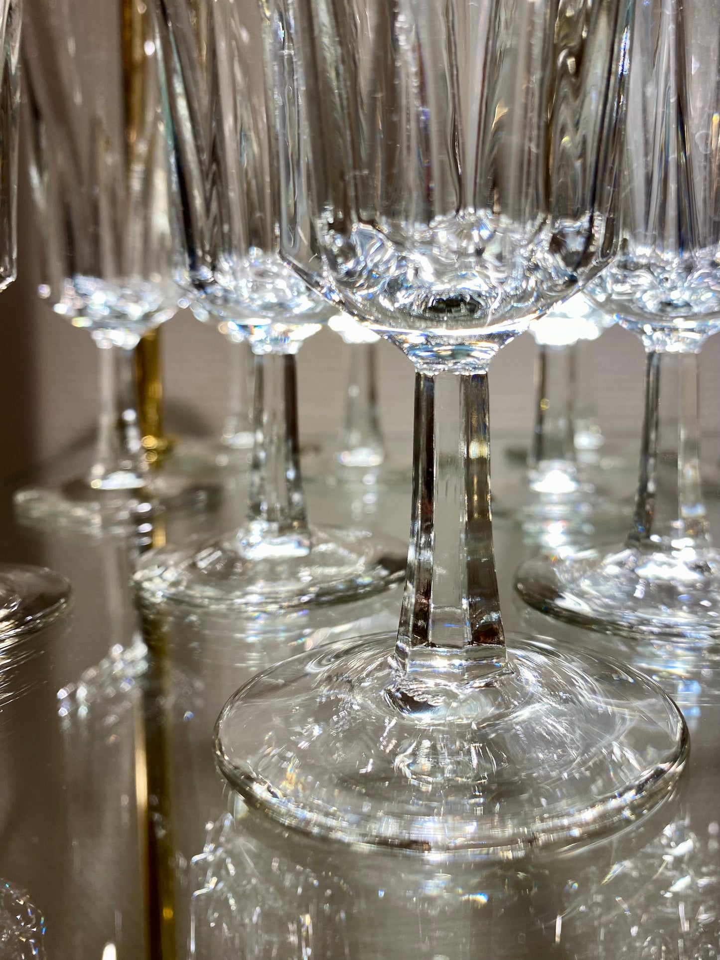 Lot de 11 flûtes à champagne en verre