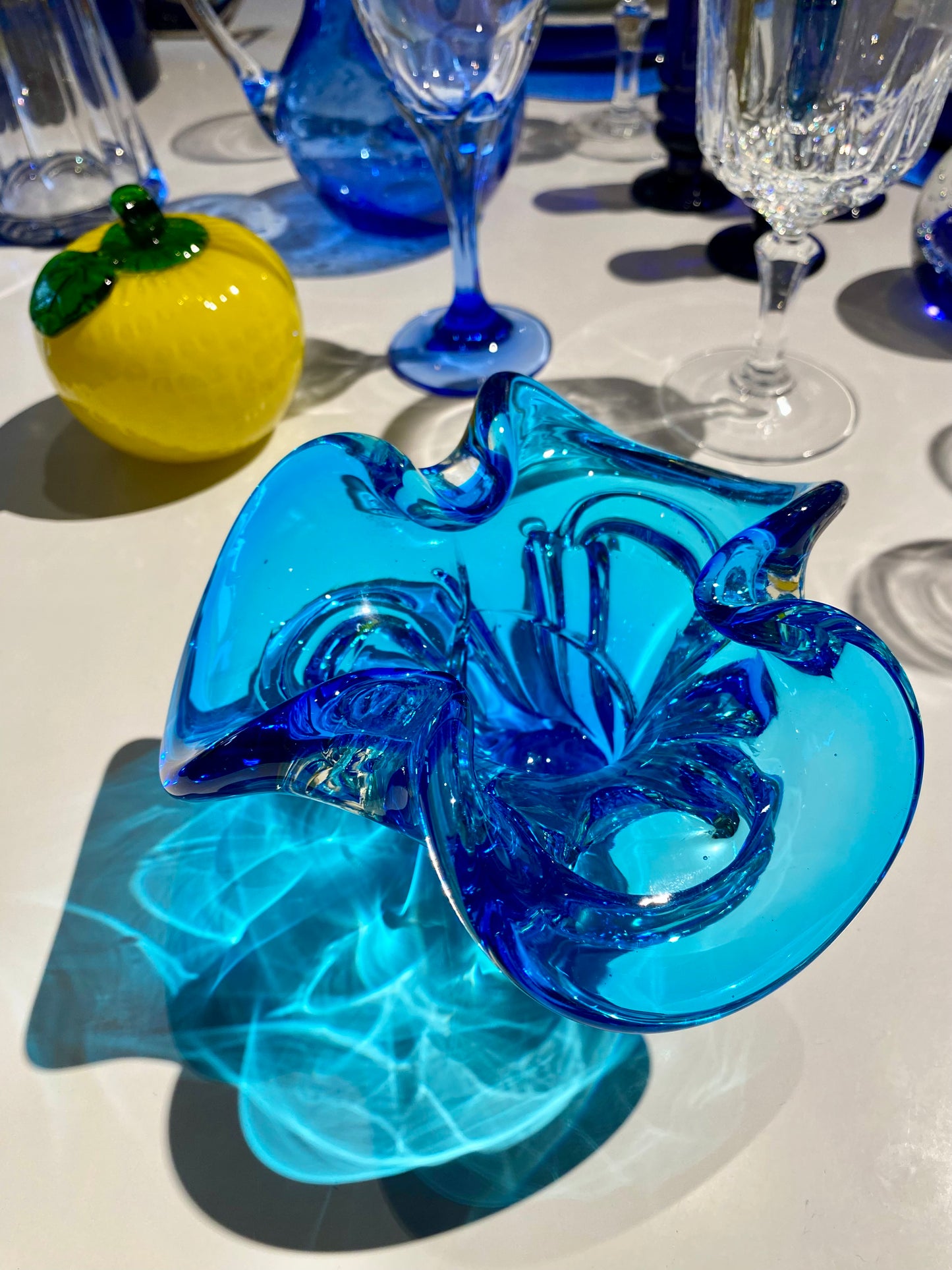 Cendrier bleu verre soufflé