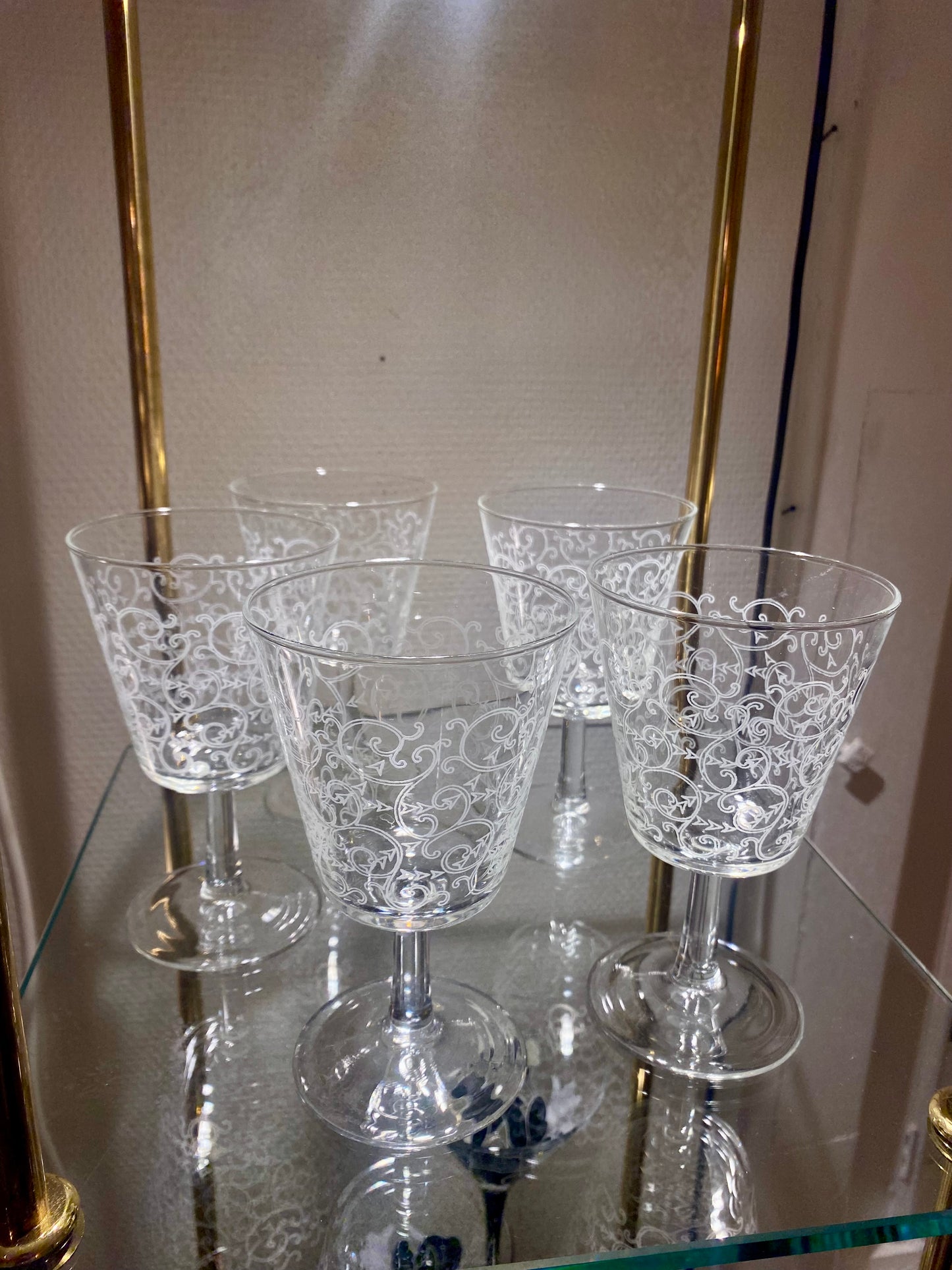 Lot de 5 verres à vin sérigraphiés