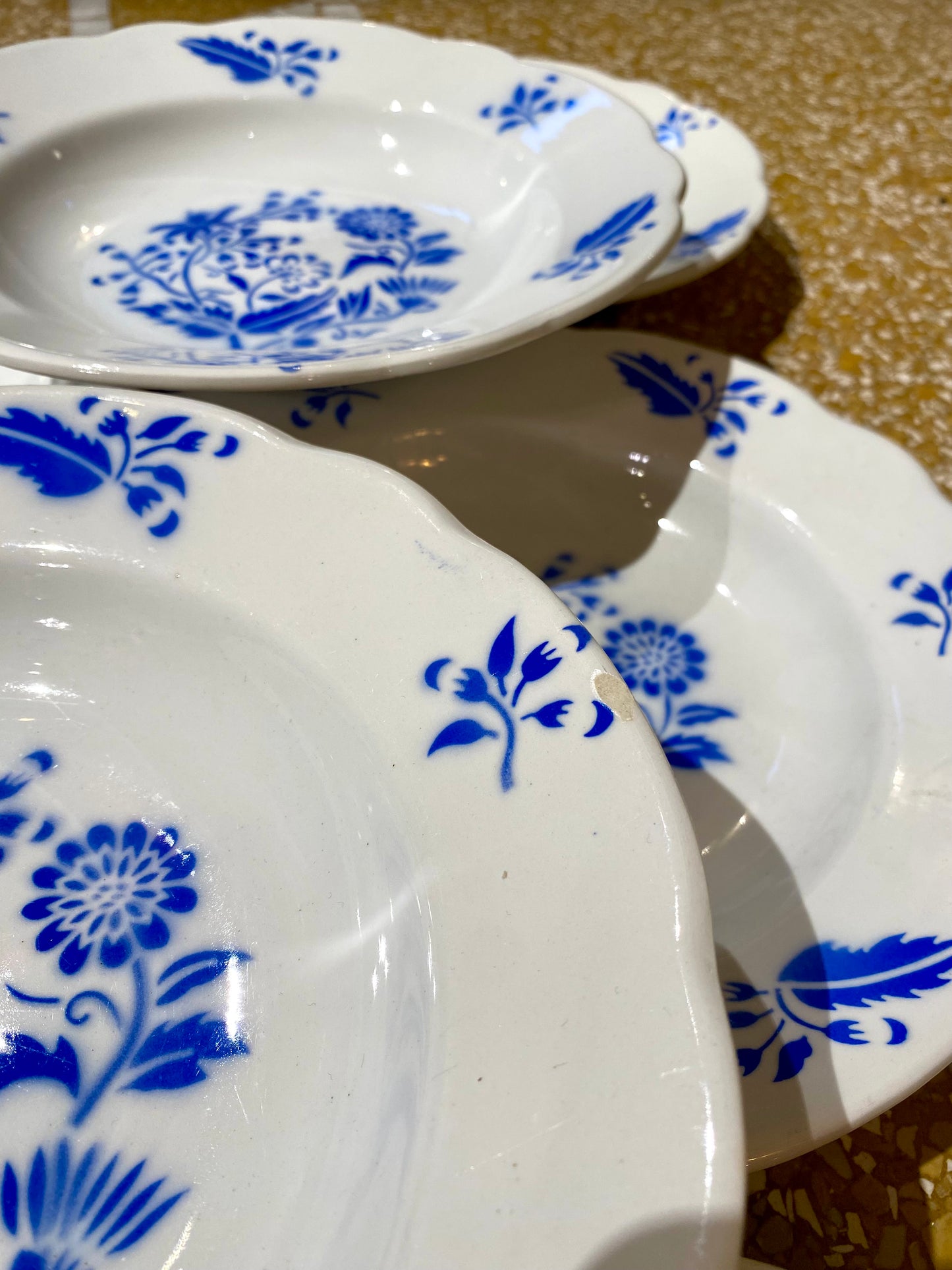 Lot de 7 assiettes Sarreguemines et Digoins