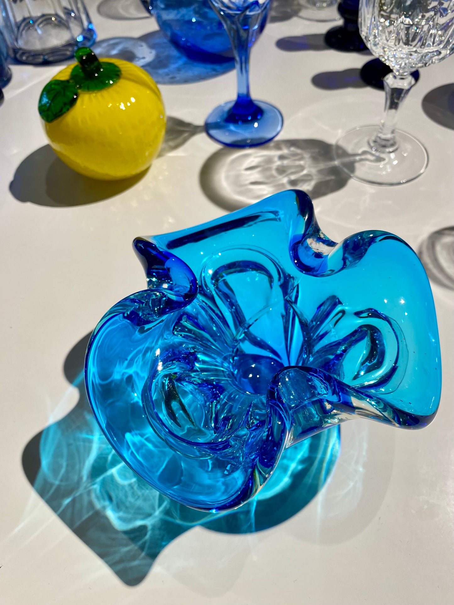 Cendrier bleu verre soufflé